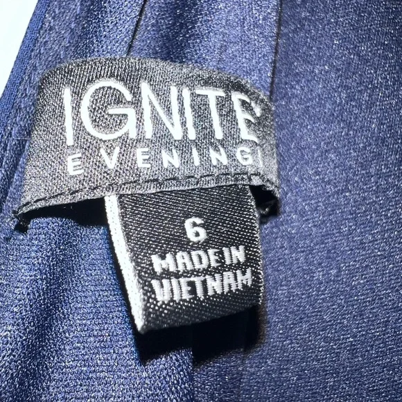 NWOT IGNITE OMBRÉ DRESS, Size 6 - Picture 6 of 10